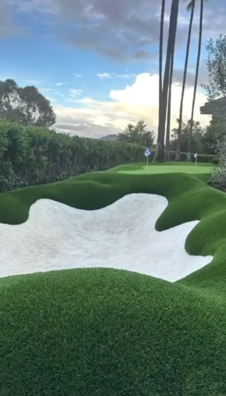 Bunker decorativo e funcional inspirado nos principais campos do mundo